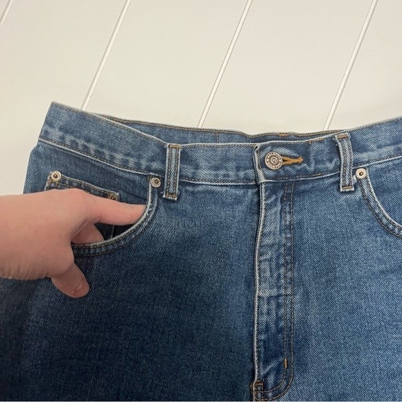 Vintage Halston High Rise Mom Cutoff Denim Shorts size 12 - Picture 2 of 8